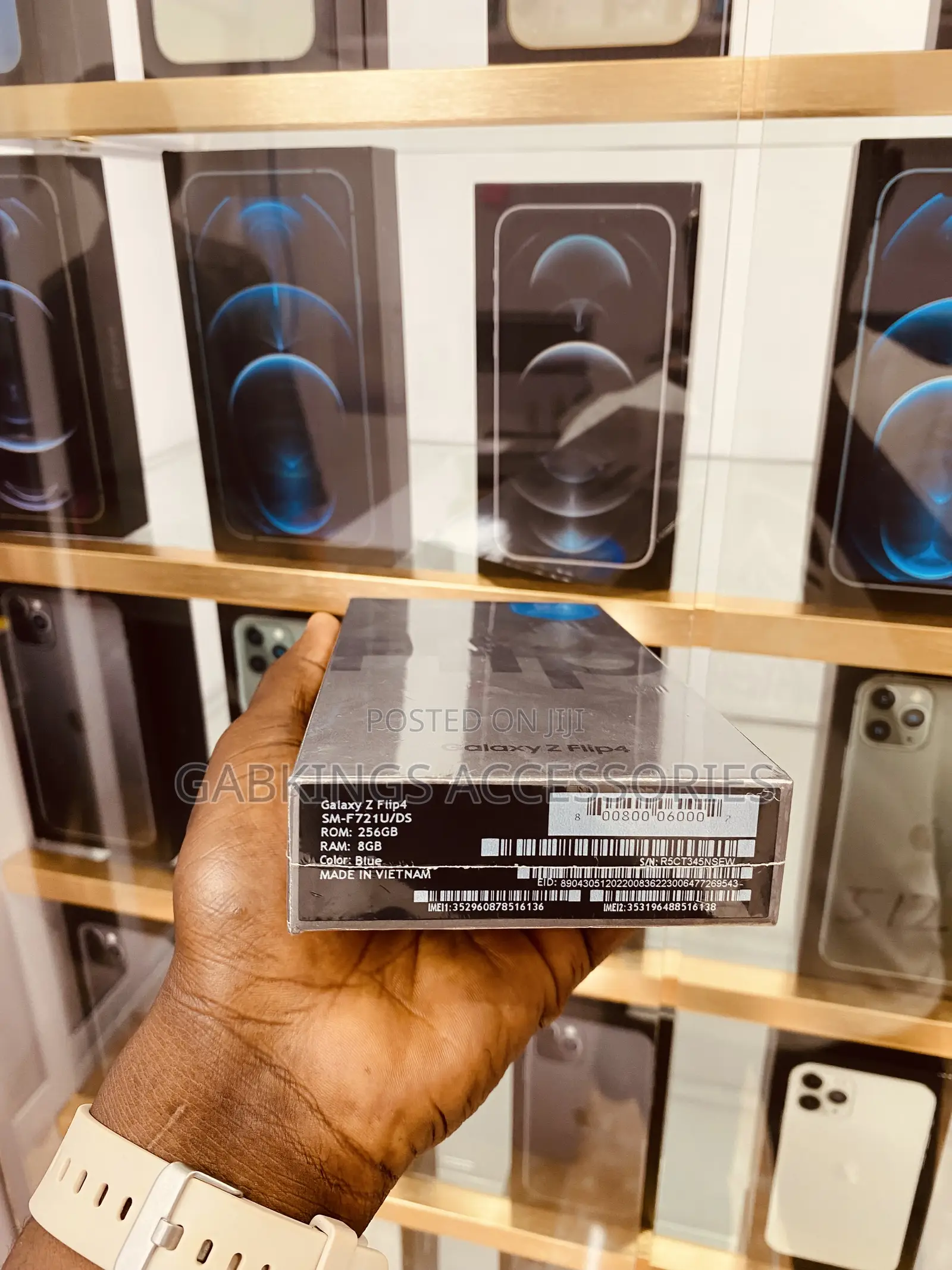 New Samsung Galaxy Z Flip4 256 GB