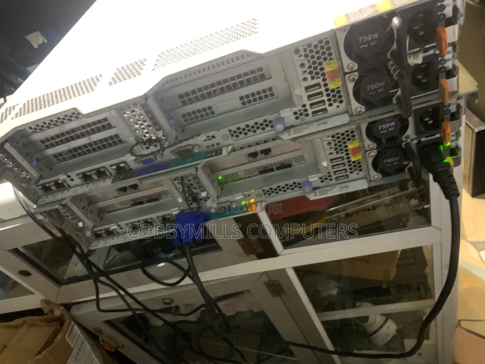 Server Lenovo 64GB Intel Xeon HDD 2T