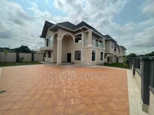 4bdrm House in Dki Properties, Adenta for sale