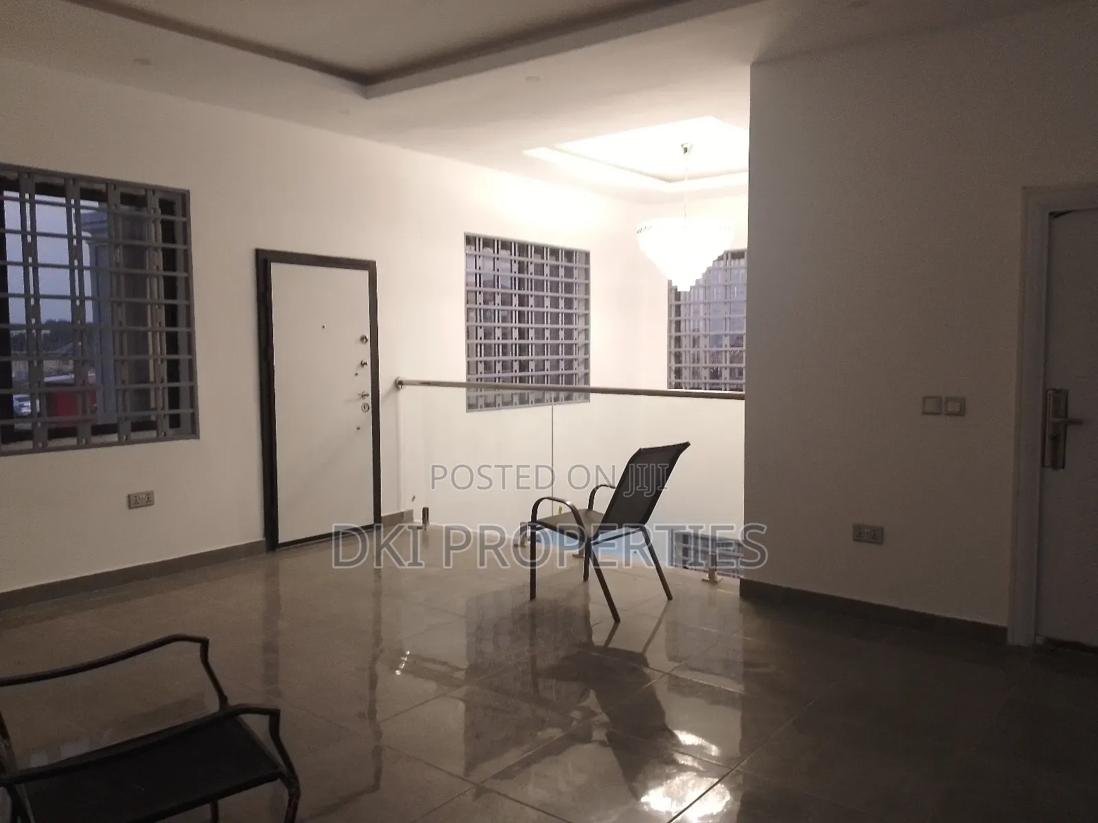 4bdrm House in Dki Properties, Adenta for sale