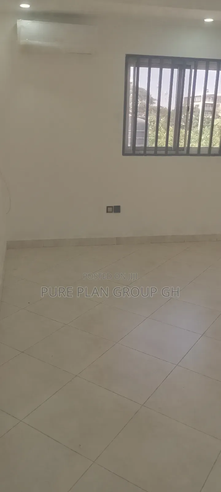 3bdrm Apartment in Dzorwulu for rent