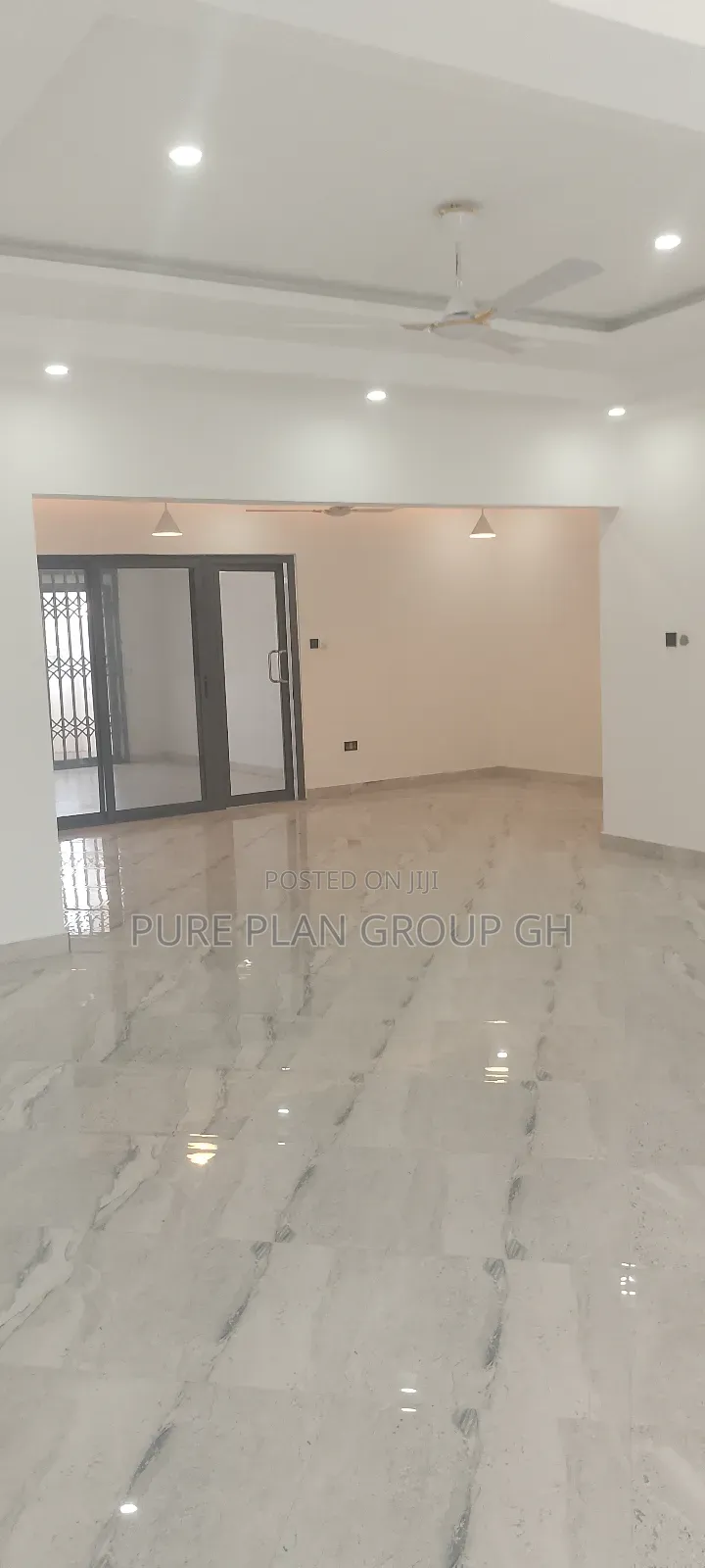 3bdrm Apartment in Dzorwulu for rent