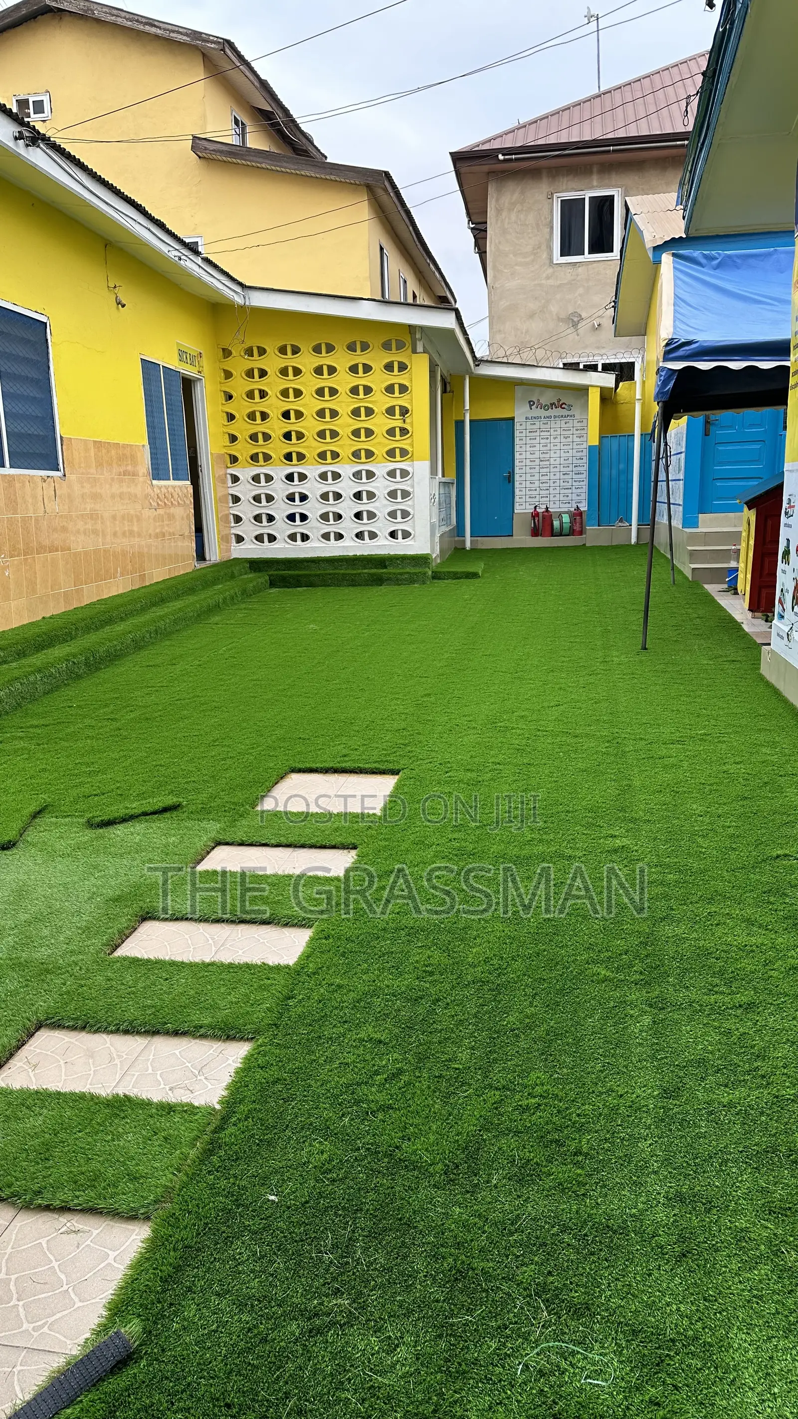 Artificial Grass for Playgrounds: Play Safe, Play Fun
