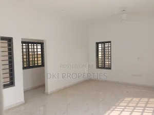 3bdrm House in Dki Properties, Adenta for sale