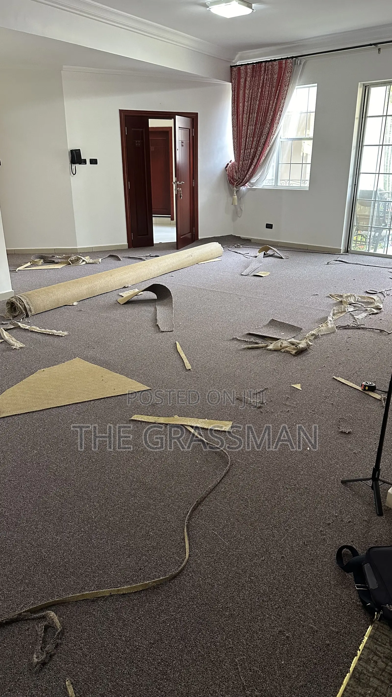 Woolen Carpet for Church Floors, Hotels, Offices!