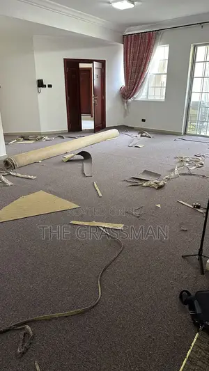 Woolen Carpet for Church Floors, Hotels, Offices!