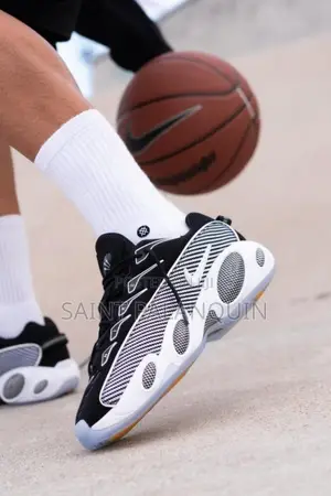 Nike Nockta