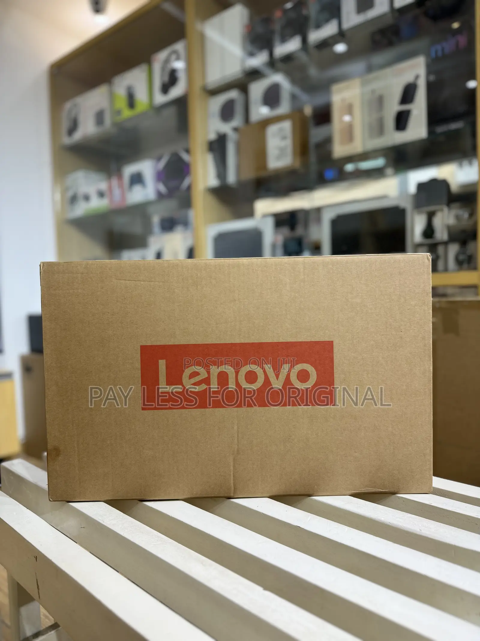 New Laptop Lenovo V15 G4 8GB Intel Core i5 SSD 512GB