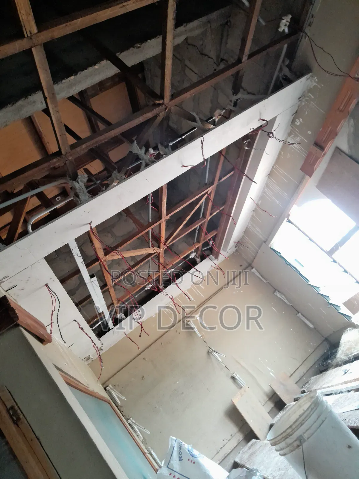 P.O.P:(Vip Decor Ltd)