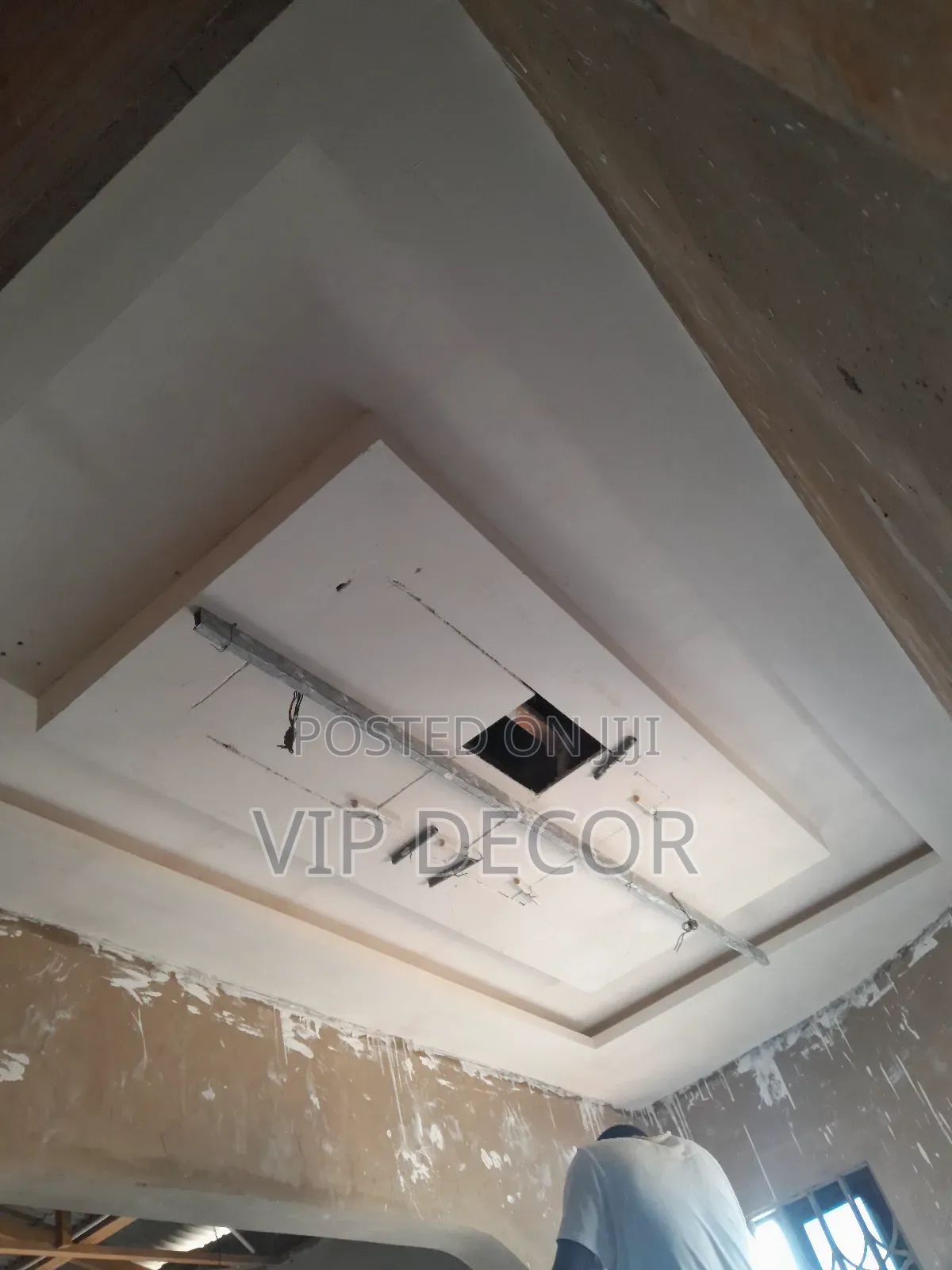 P.O.P:(Vip Decor Ltd)