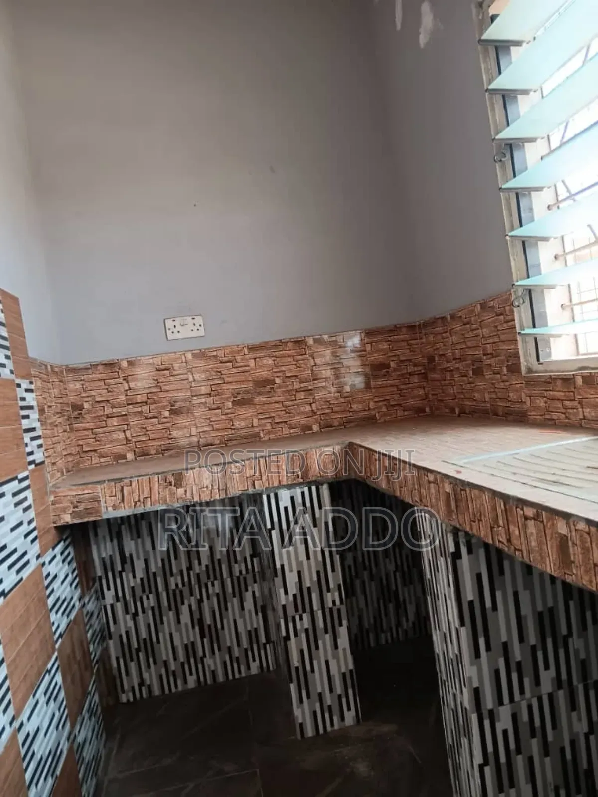 1bdrm House in Lakeside Community 1 for rent