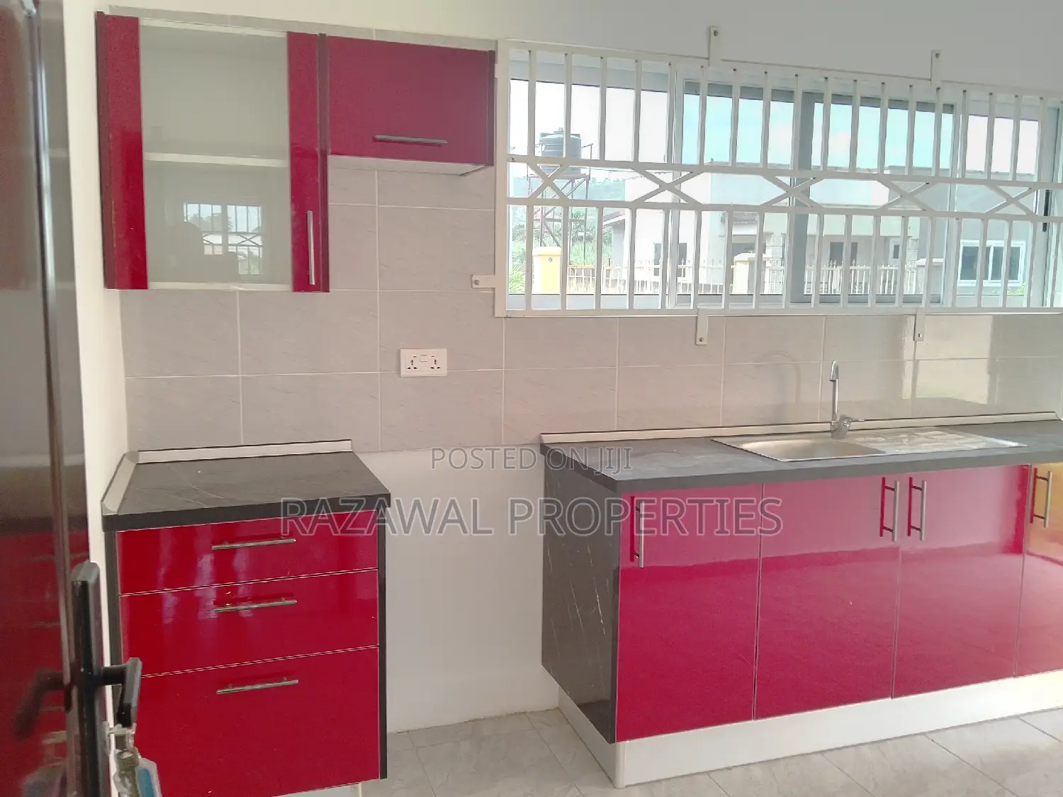 3bdrm House in Kuntunse Satellite, Accra Metropolitan for sale