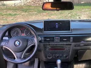 BMW E70 Dashboard Carplay Screen