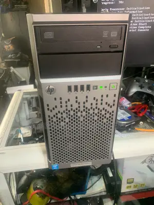 Server HP ProLiant ML 8GB Intel Xeon HDD 1T