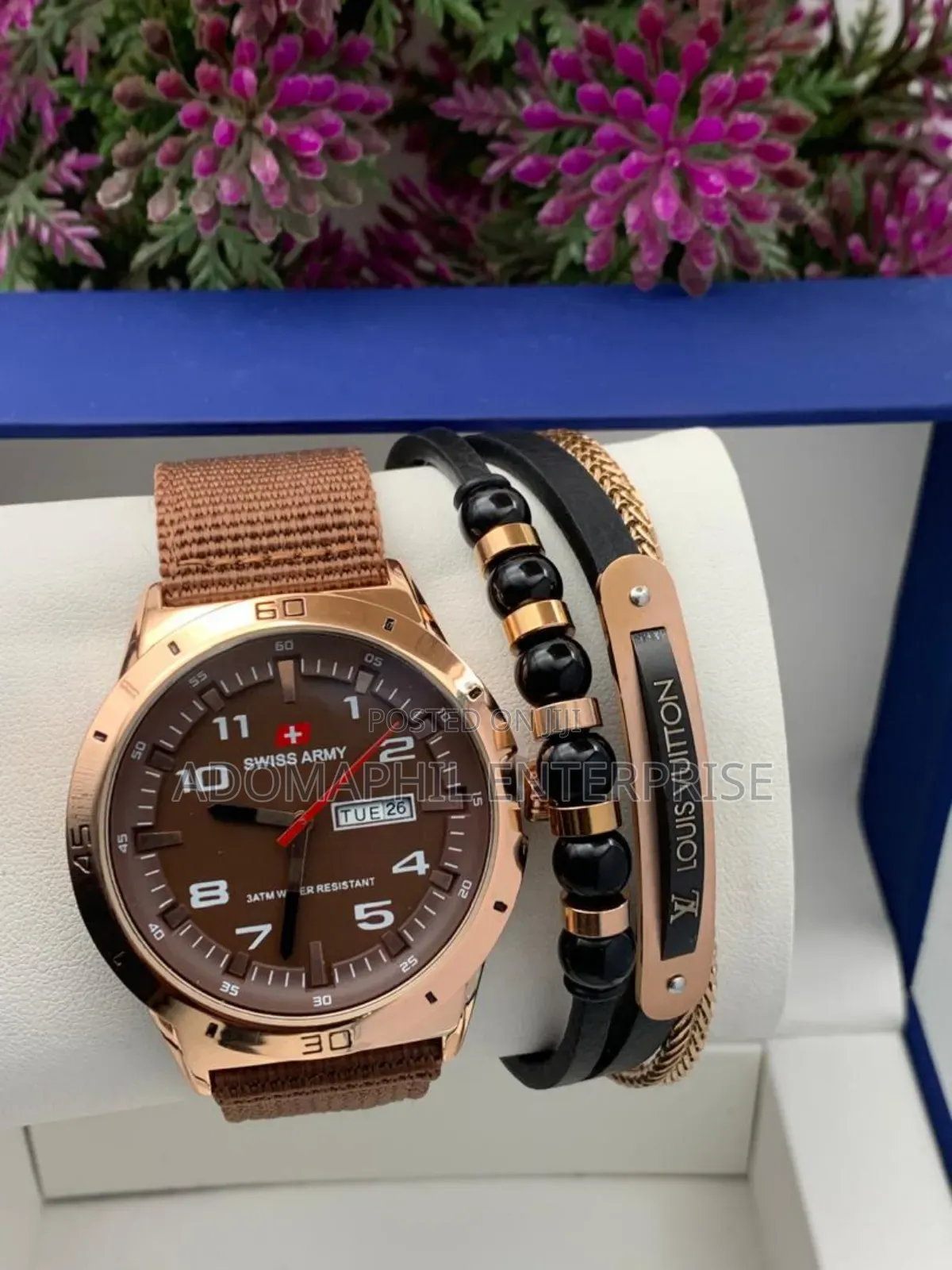 Anti-Fade Authentic Swiss Army and Bracelet