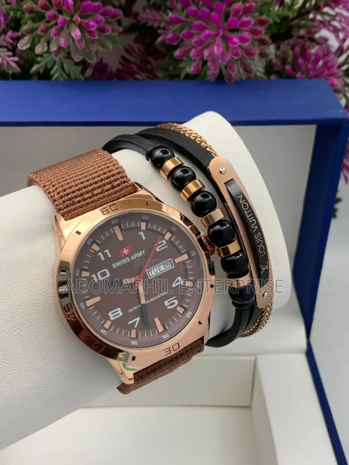 Anti-Fade Authentic Swiss Army and Bracelet