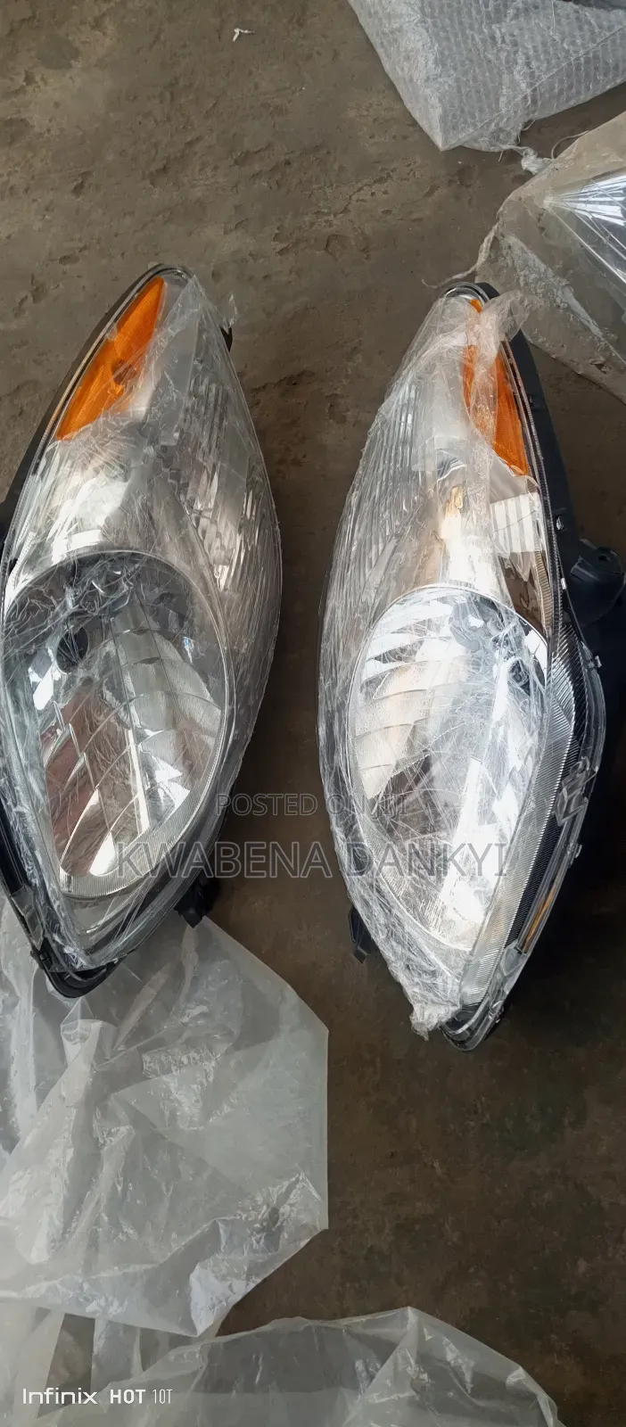 Toyota Vitz 2009-2010 Headlight