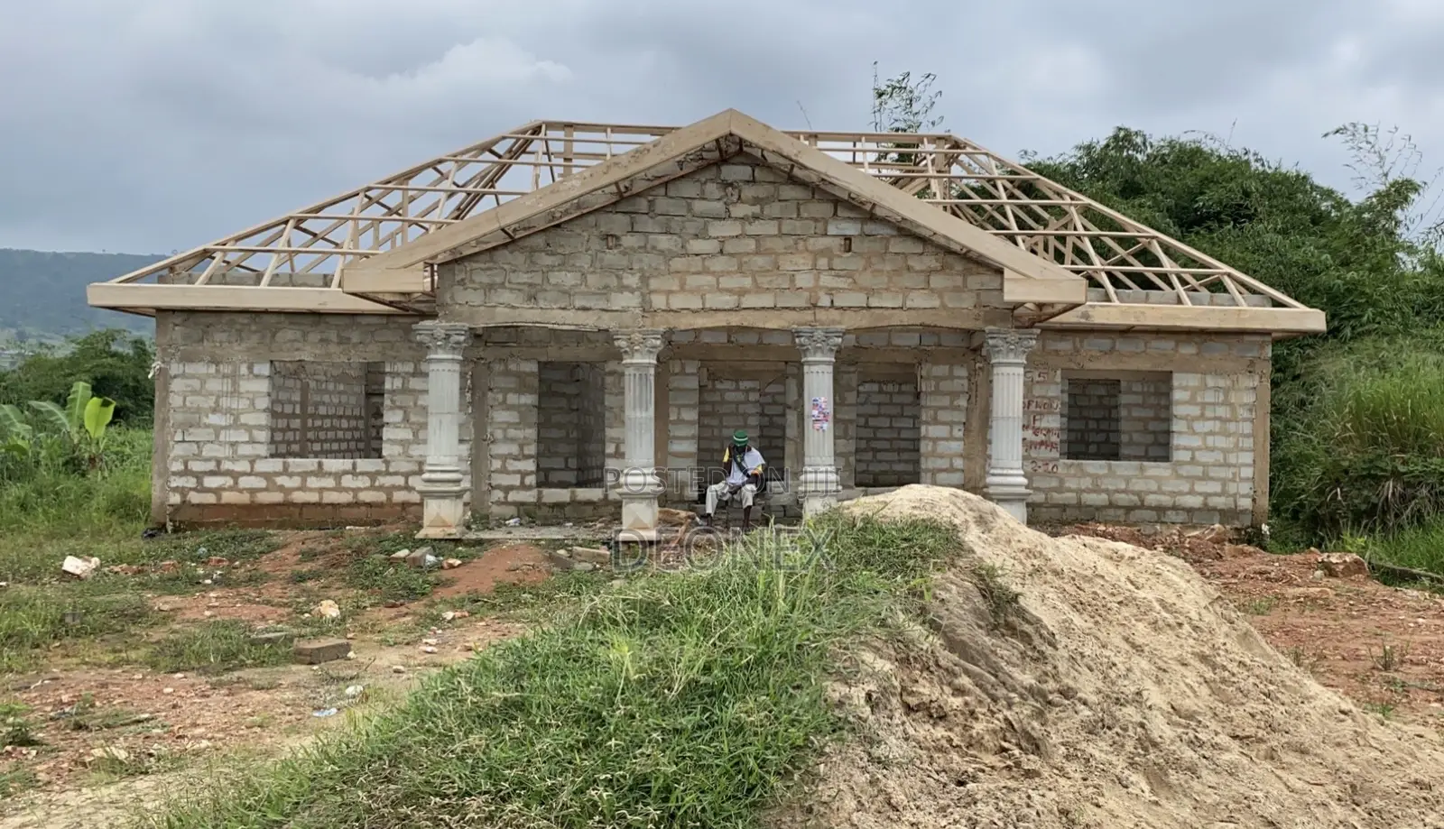 3bdrm House in Satellite Estate, Accra Metropolitan for sale