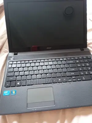 Laptop Acer Aspire 5349 4GB Intel Celeron HDD 250GB