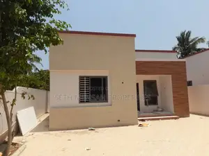 3bdrm House in Skm, Spintex for sale