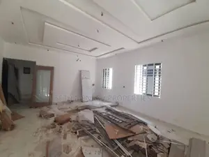 3bdrm House in Skm, Spintex for sale