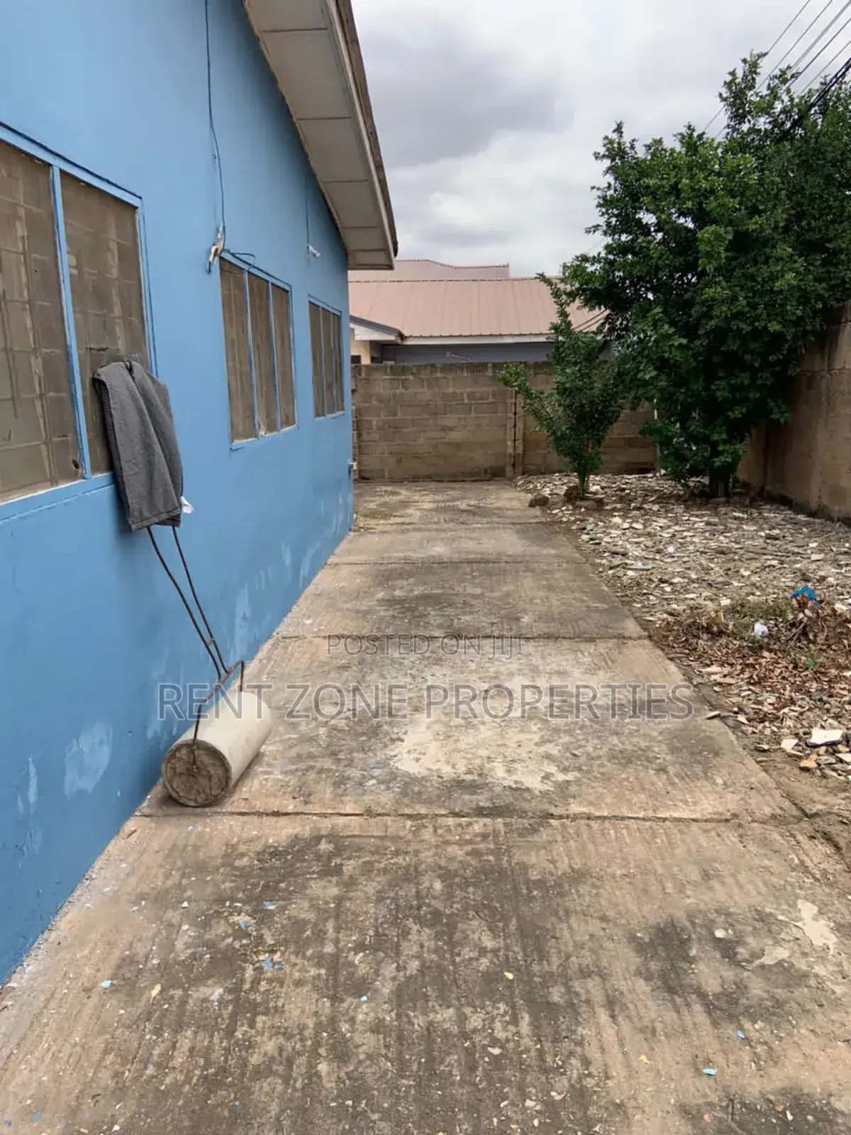 5bdrm House in Ashomang Estate for sale