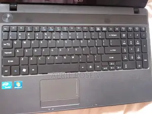 Laptop Acer Aspire 5349 4GB Intel Celeron HDD 250GB