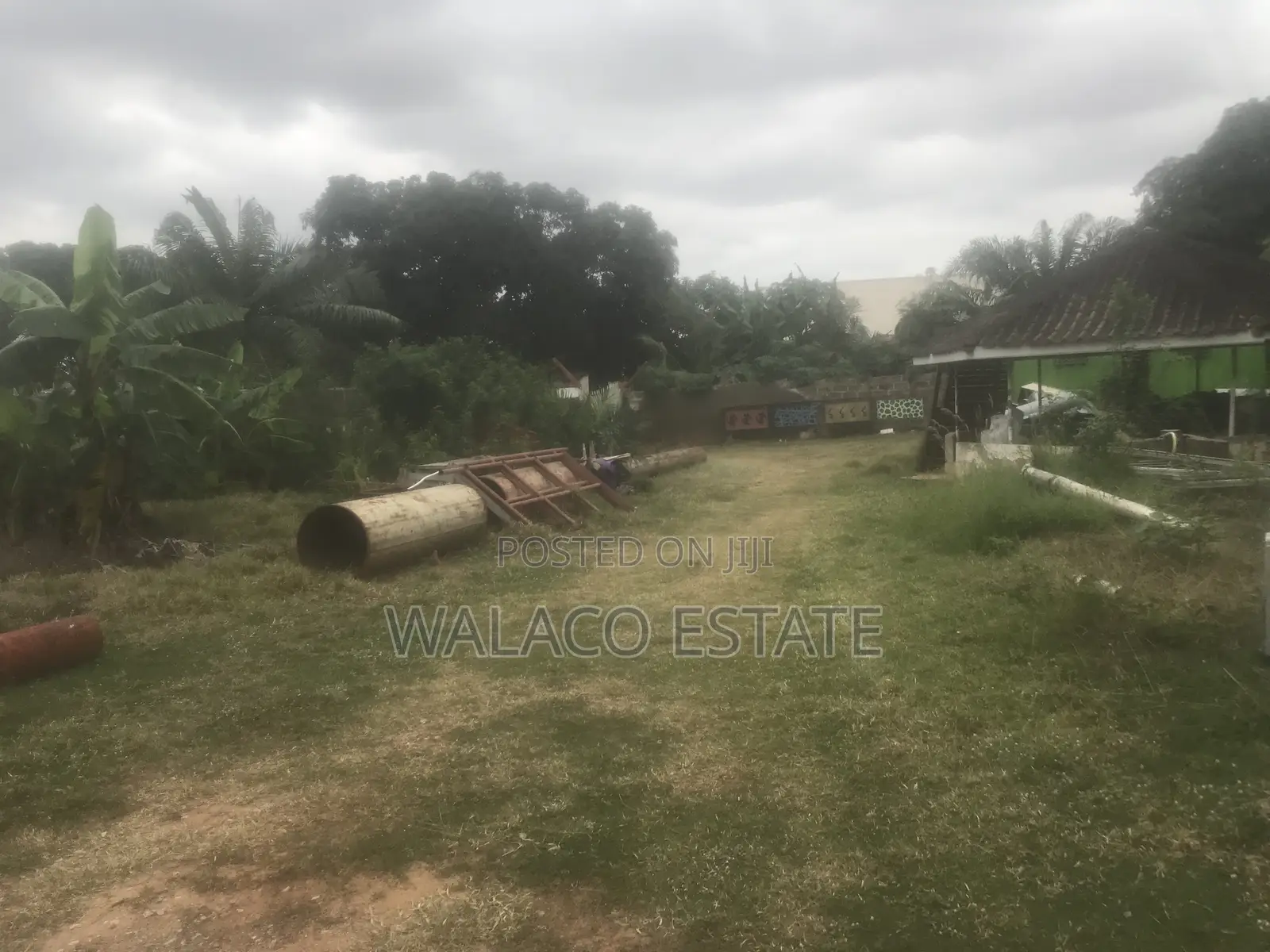 8bdrm Duplex in Walako Estate, Tesano for rent