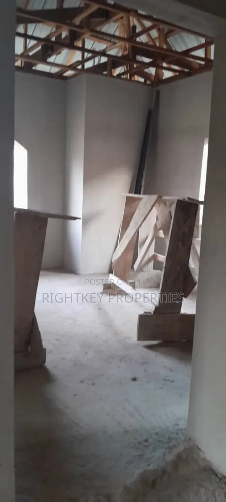 4bdrm House in Santasi Anyinam, Kumasi Metropolitan for sale