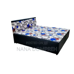 Inbuilt Queen Bed
