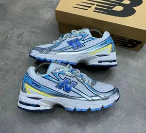 New Balance 740