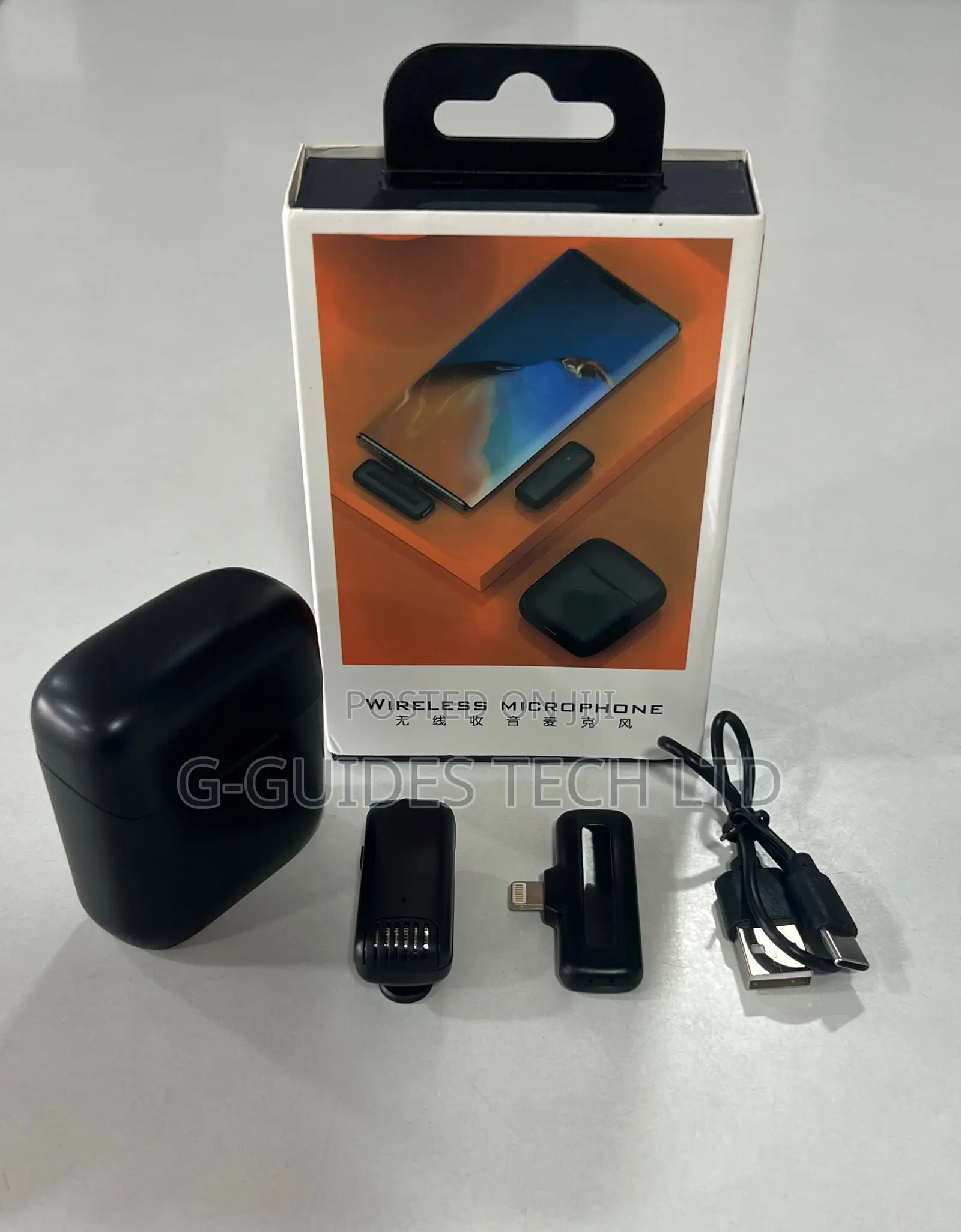 J11 iPhone Wireless Microphone With Charging Case