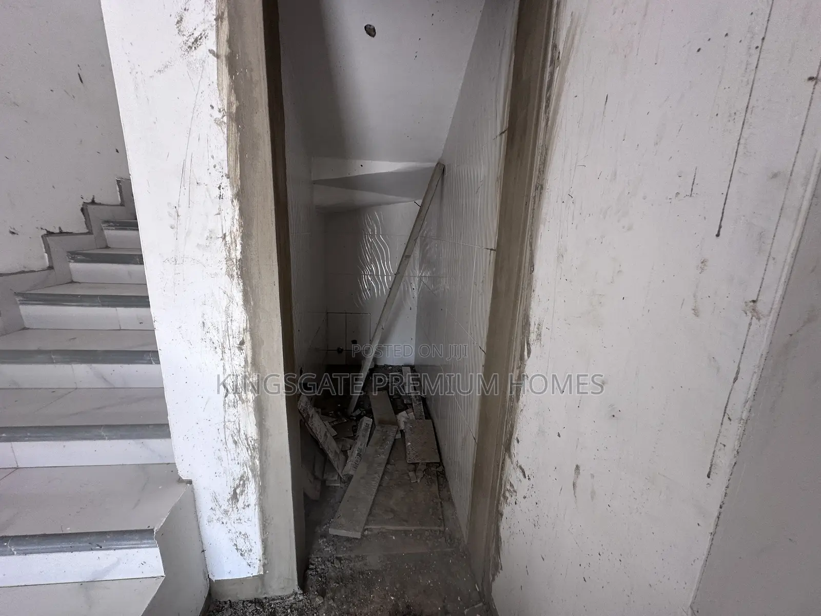 3bdrm House in Kingsgate Premium, Spintex for sale in Spintex Houses