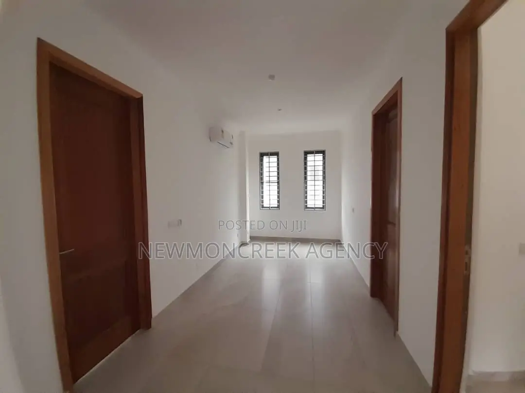 4bdrm Duplex in Oyarifa Junction, Accra Metropolitan for sale