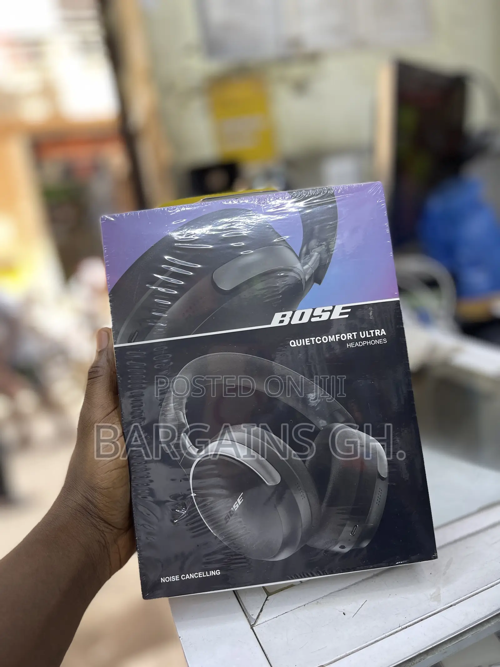 Bose Quiet Comfort Ultra Headphone With Protective Bag