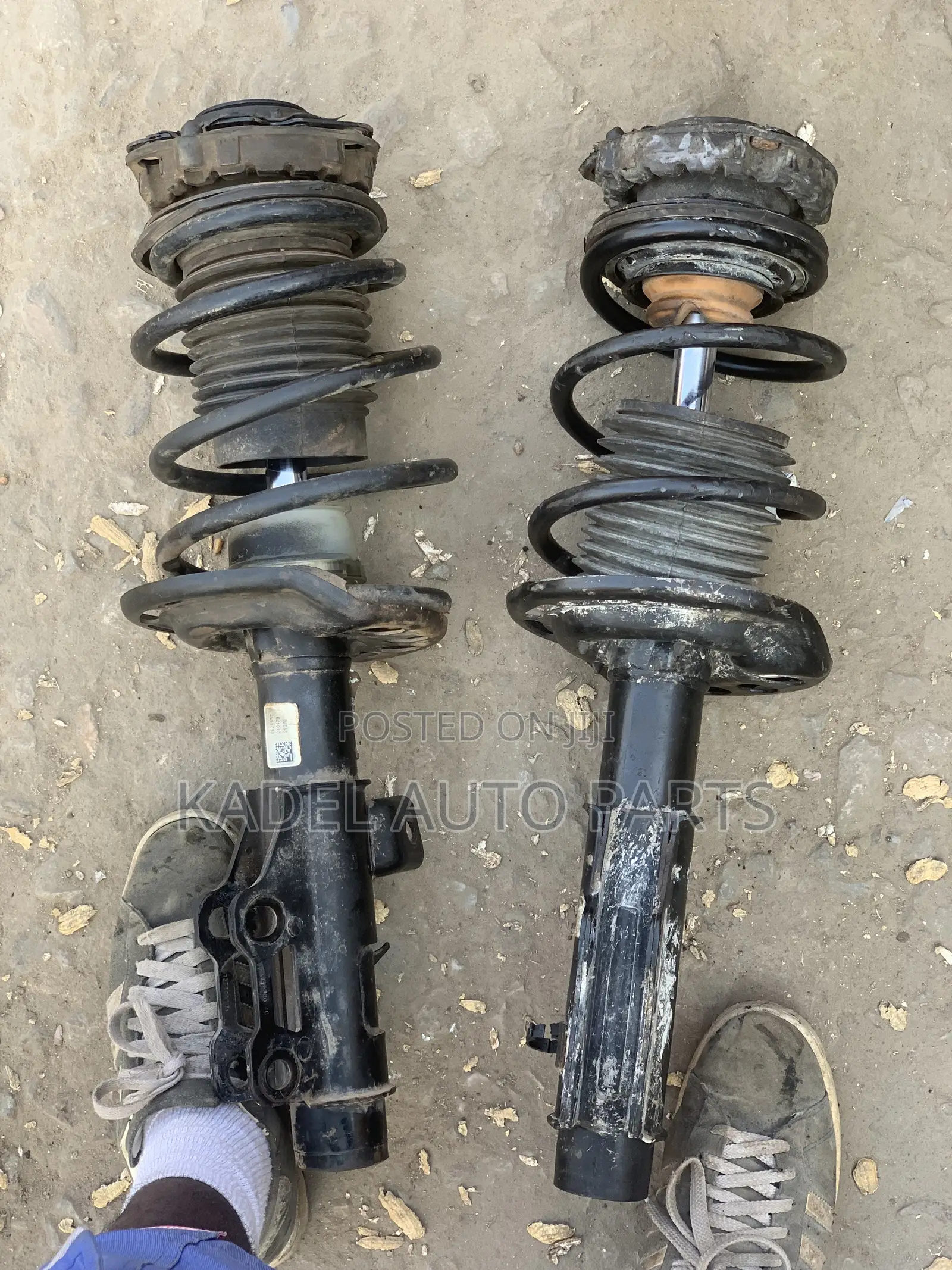 Chevrolet Camaro Front Shocks
