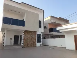 4bdrm House in Skm, Spintex for sale