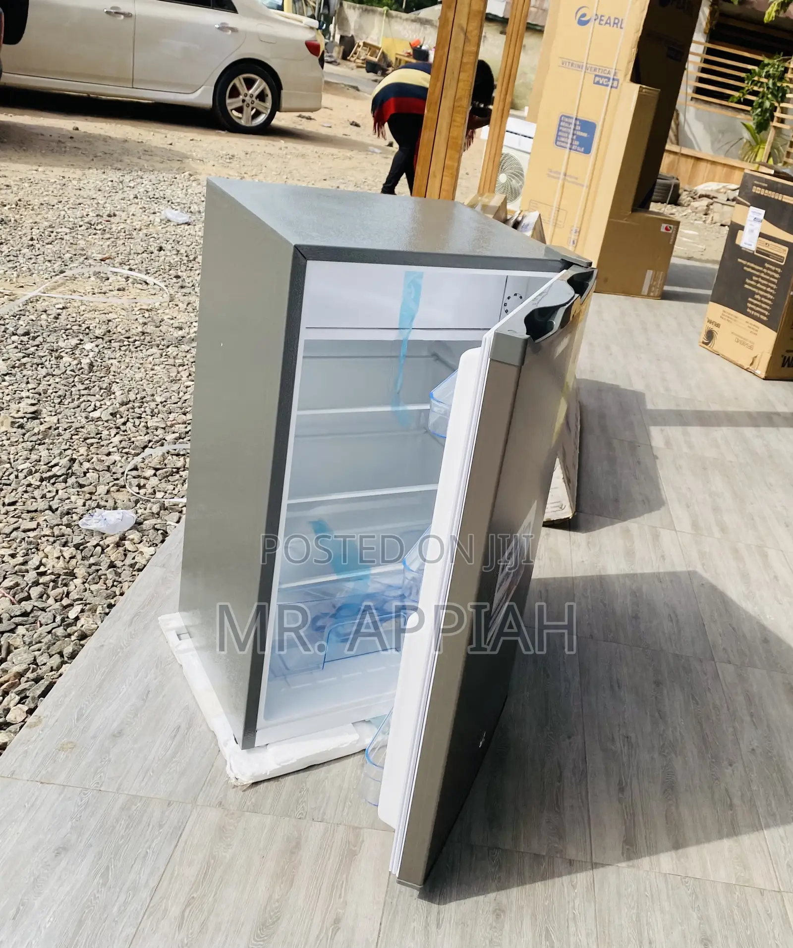 Sleek Pearl PF —111H Top Freezer Electric Fridge(93ltrs).
