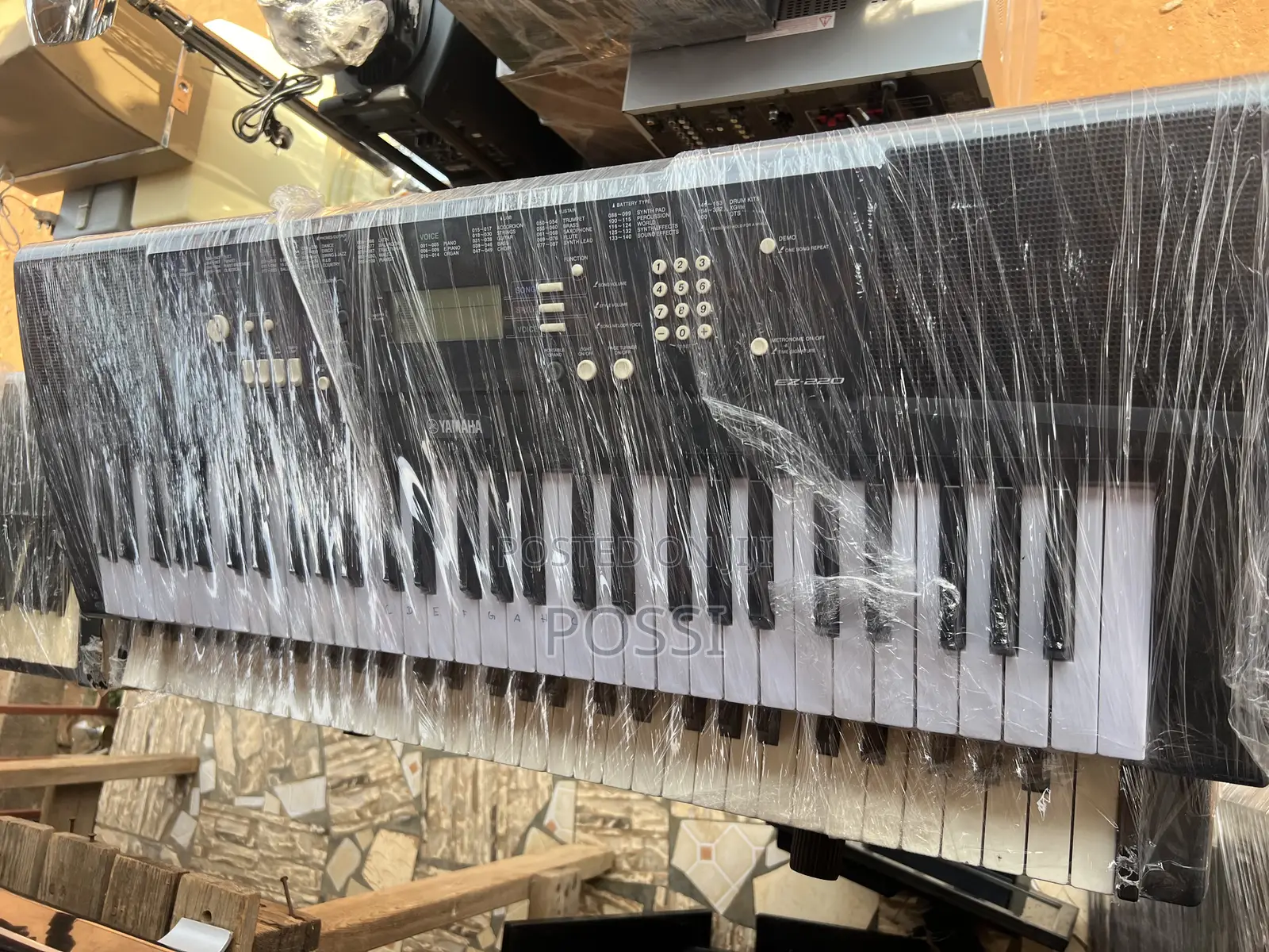 Yamaha EZ 220