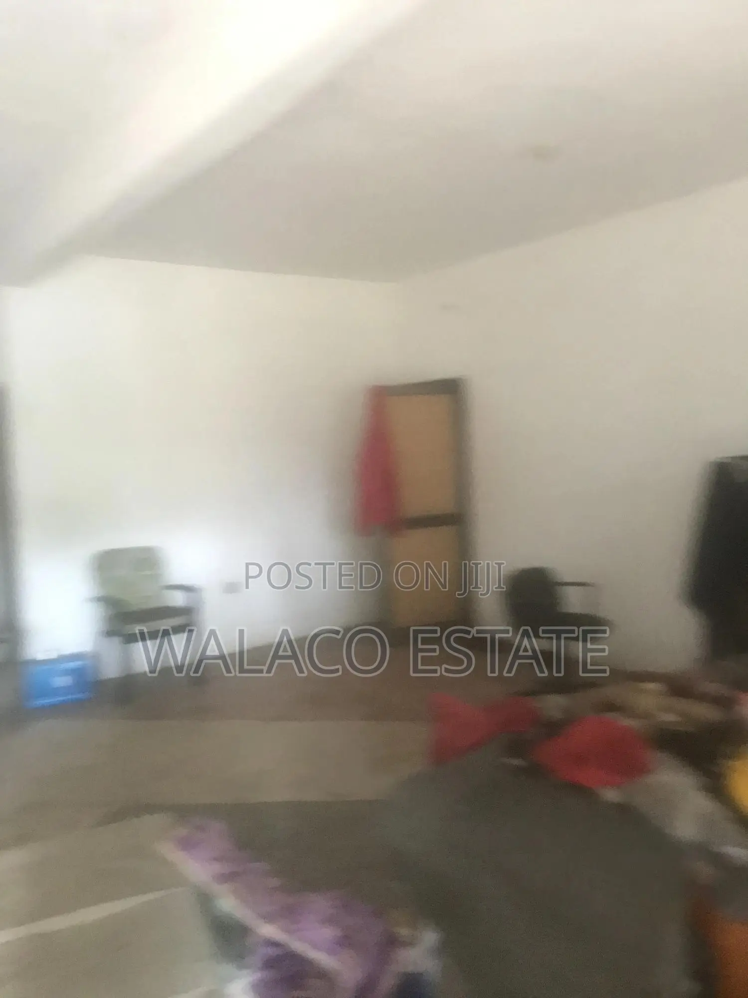 8bdrm Duplex in Walako Estate, Tesano for rent