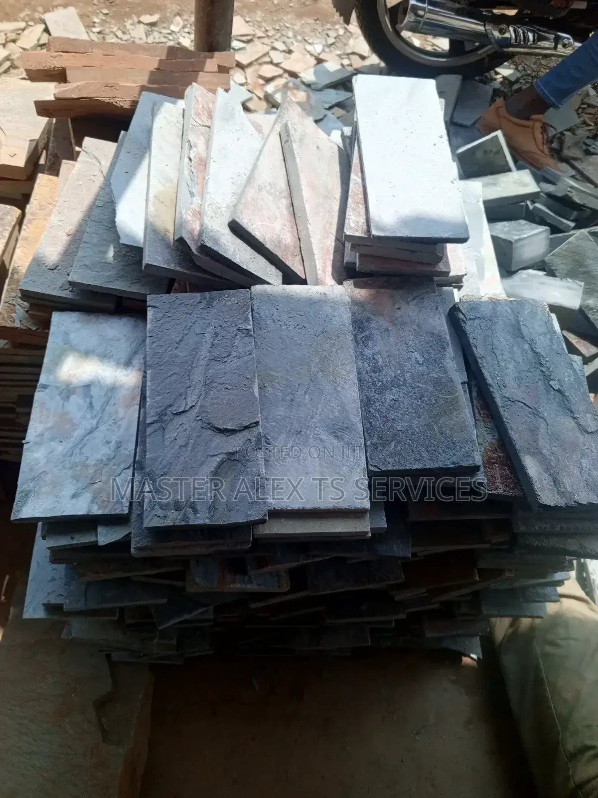 Gray Mabel Stones