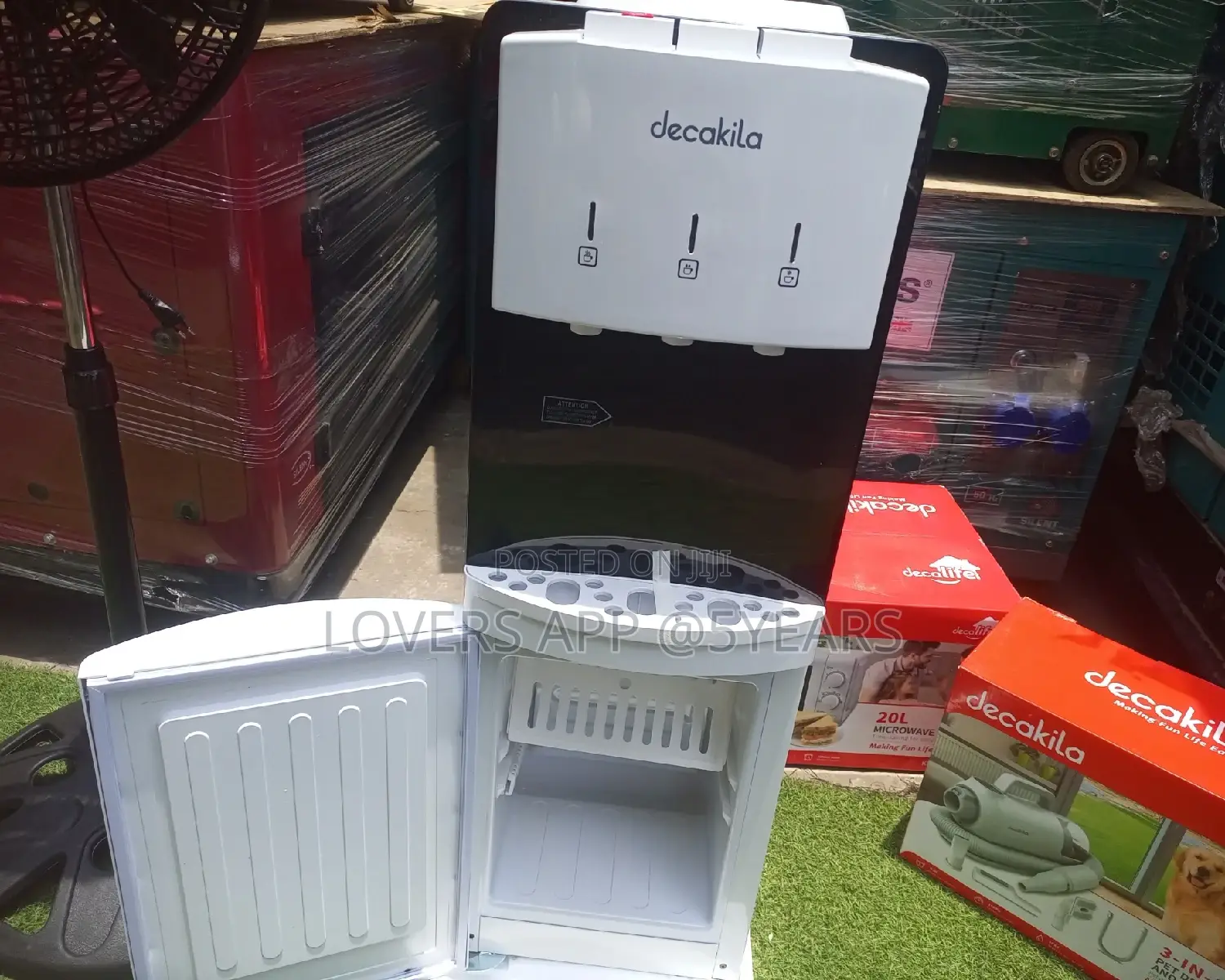Water Dispenser Decakila Water Dispenser Available.