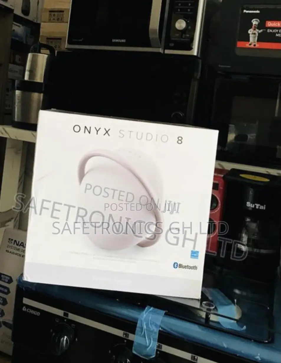 Adjustable Onyx Studio 8 Bluetooth Harman Kardon Speakers