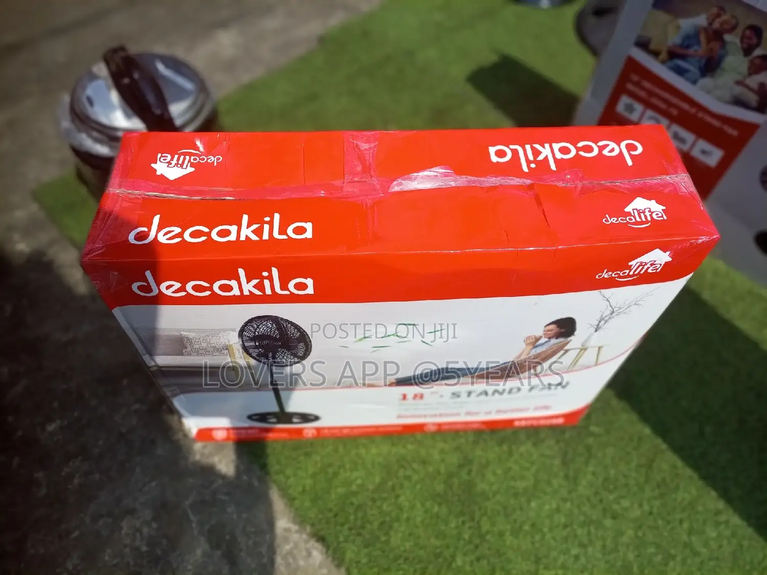 Comfortable 3 Speed Volume Control Stand Fan Decakila Fan.