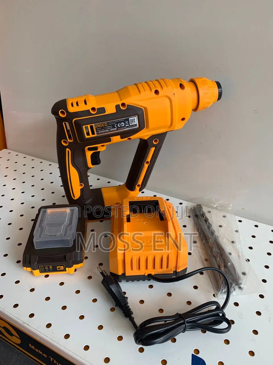 Lithium-Ion Rotary Hammer Set 20v 16mm - Crhli201681