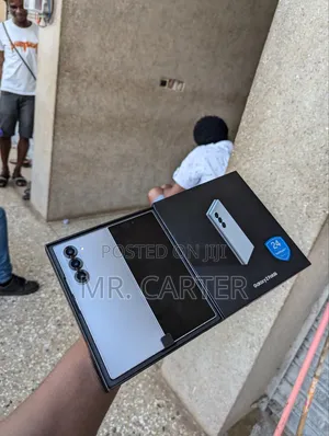 New Samsung Galaxy Z Fold6 512 GB Gray