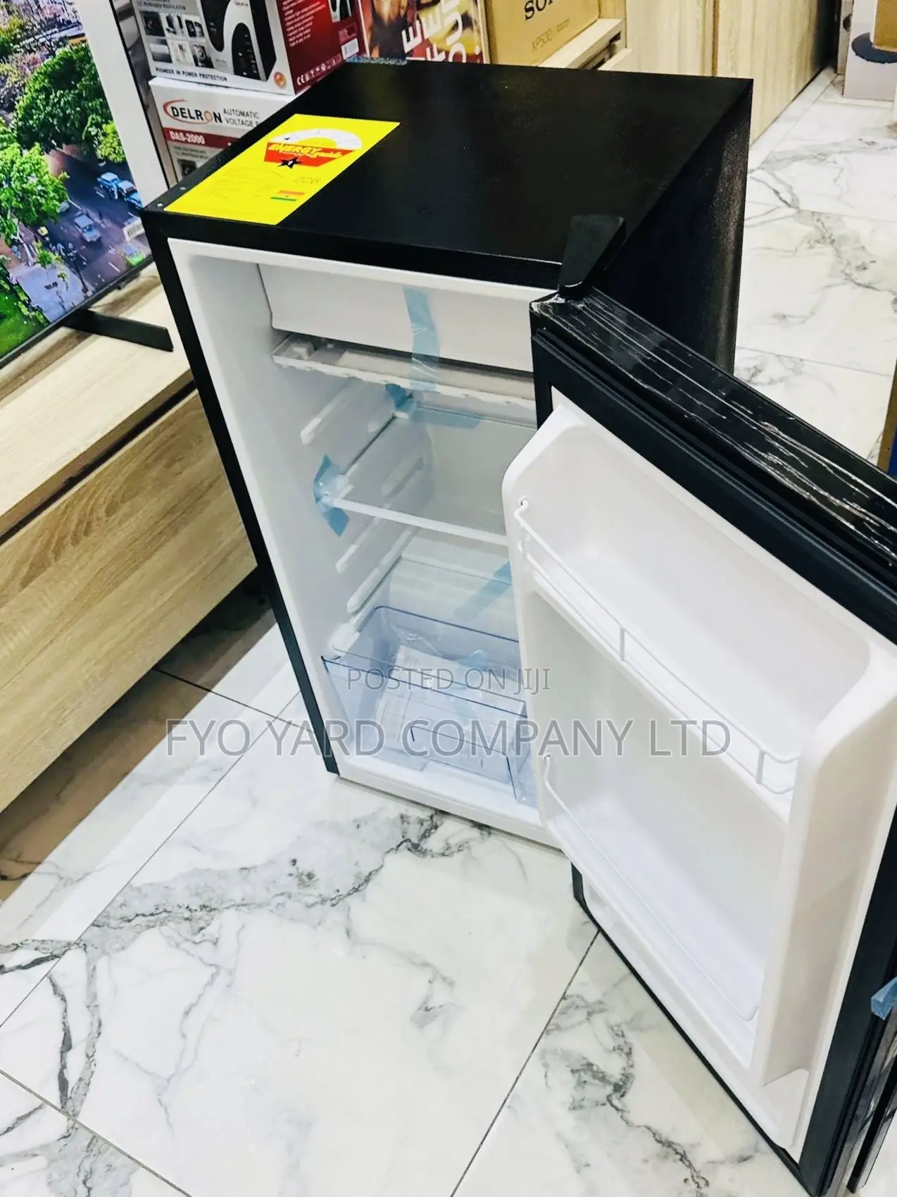 Top Notch Pearl Table Top Fridge With Freezer