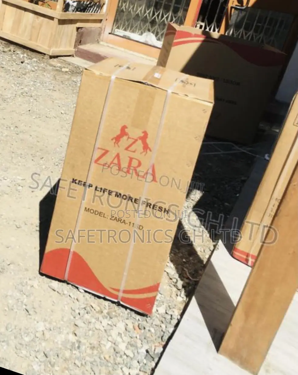 Shop Classic Gray Zara Tabletop Topfreezer Singledoor