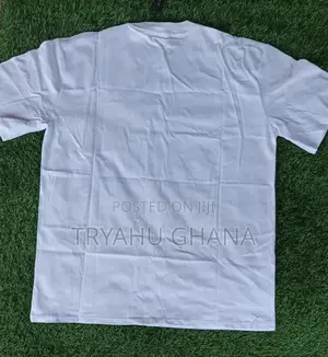 Luxurious White Dior Round-Neck Top for Sale at Tryahu