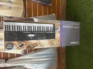 Yamaha E383